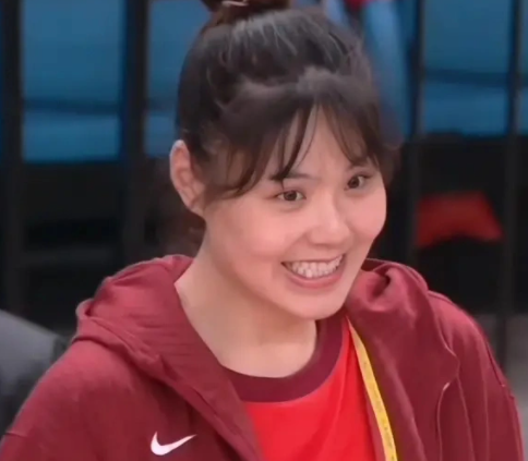 必威体育官方入口-中国女篮世预赛开门红,全体球员评分,2大亮点+2个不足