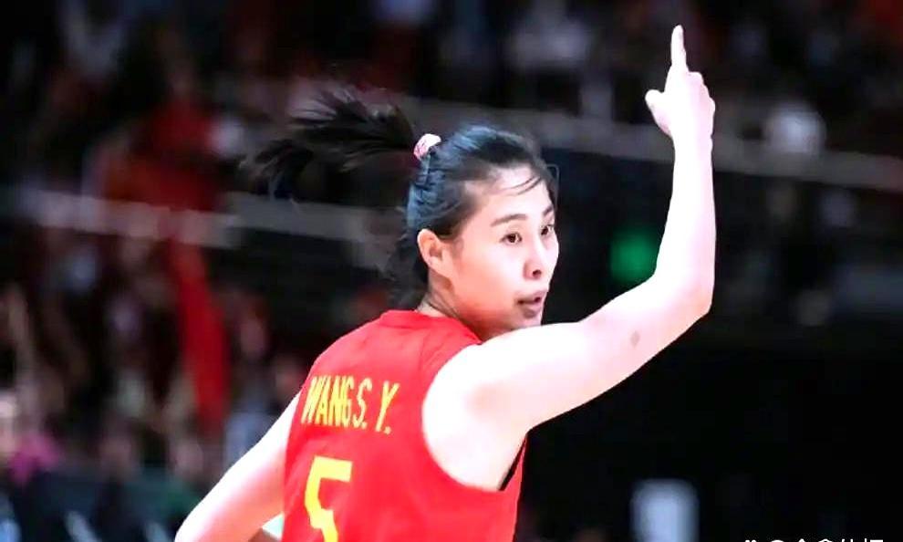 必威体育官方入口-中国女篮世预赛开门红,全体球员评分,2大亮点+2个不足